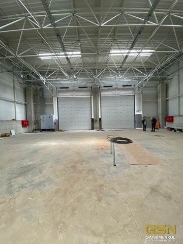 5-DİLOVASI TEPECİK’TE GENİŞ AÇIK ALANLI YENİ DEPO